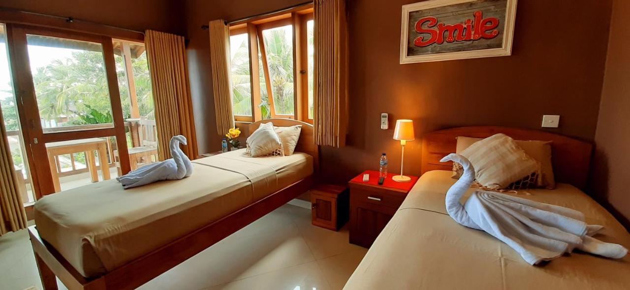 The Point Surfcamp Bali Hotel Pulukan Bagian luar foto